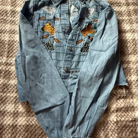 Vintage Embroidered cropped Denim Jacket with Animal Patches - Picture 9 of 9